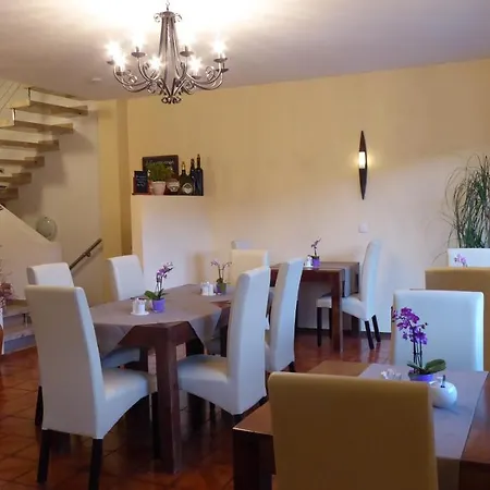 Am Weinberg Guest house *